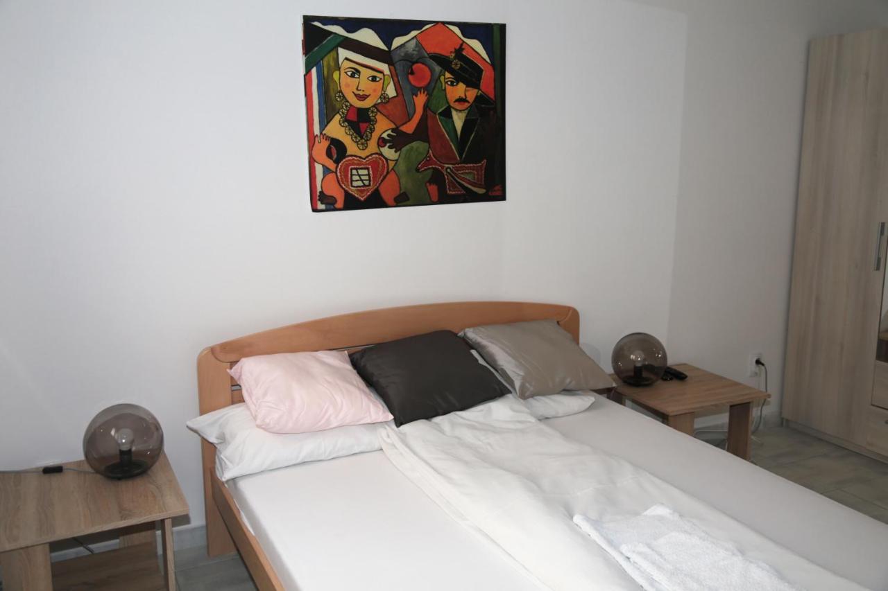 Petars Apartment Belgrado Buitenkant foto