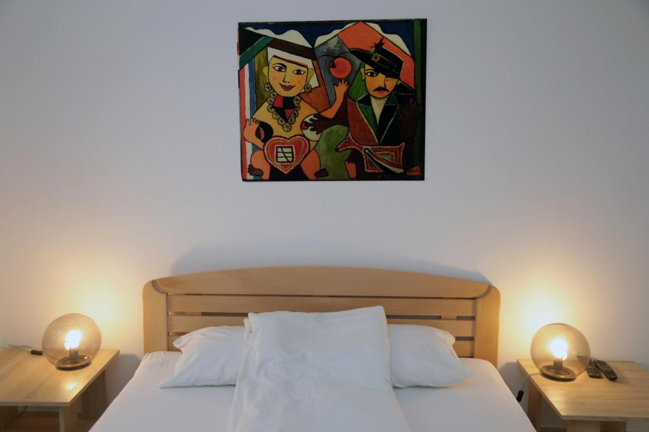 Petars Apartment Belgrado Buitenkant foto