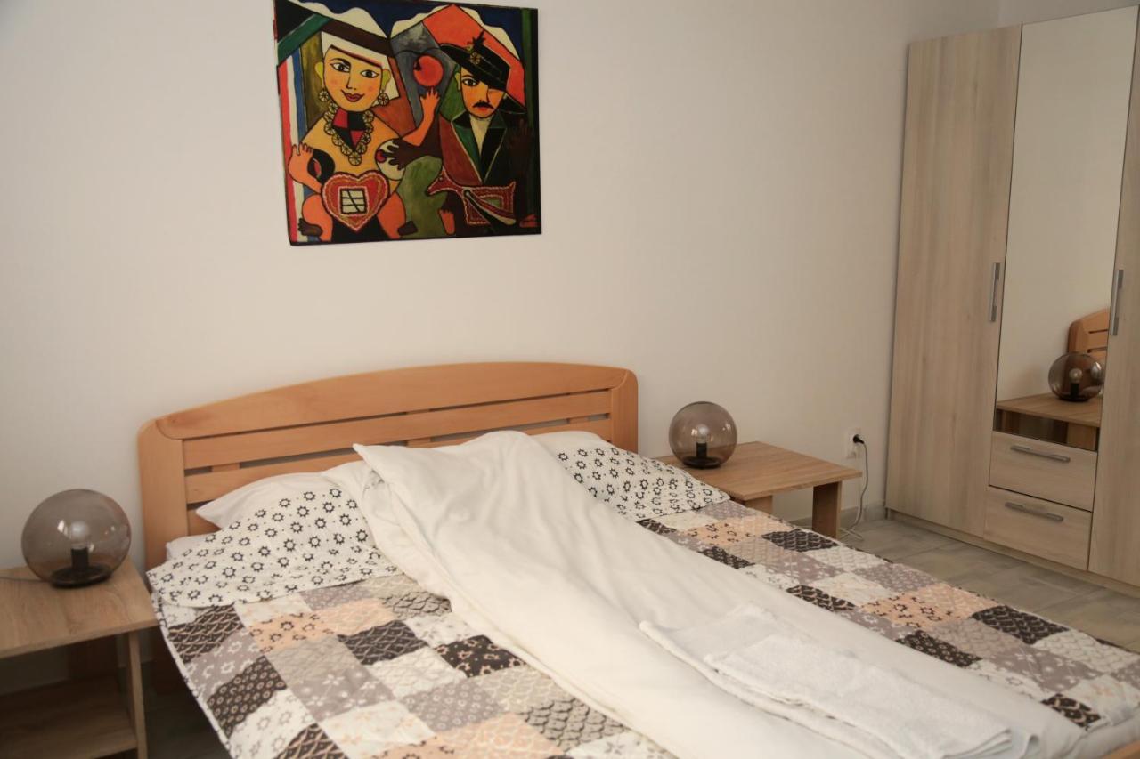 Petars Apartment Belgrado Buitenkant foto